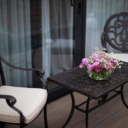 Hotel Passport Tbiliszi Kültér fotó