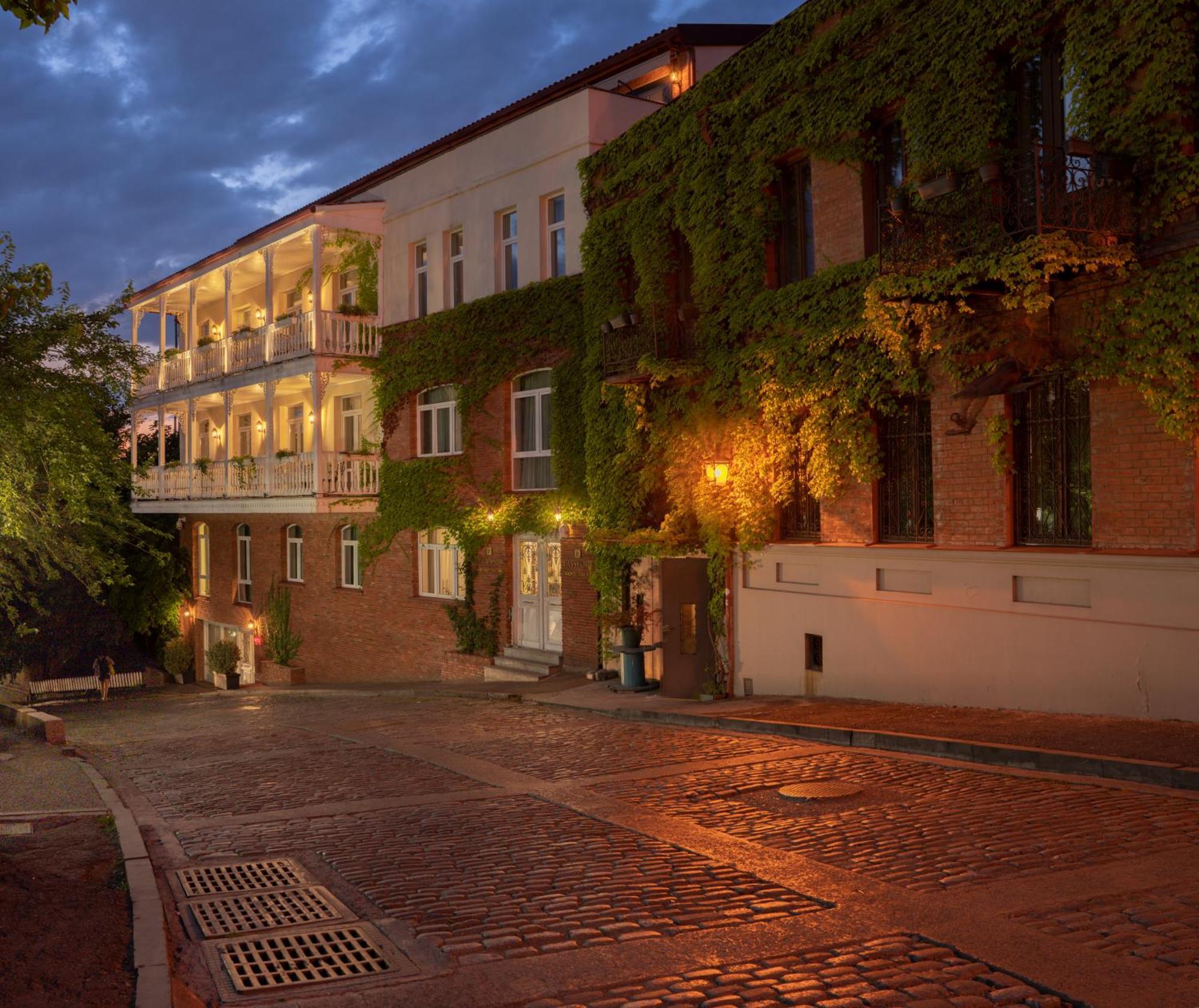 Hotel Passport Tbiliszi Kültér fotó