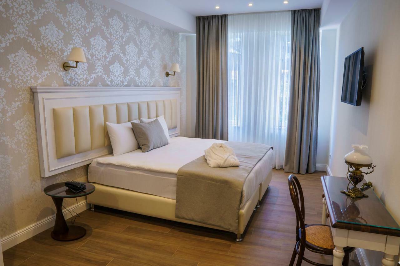 Hotel Passport Tbiliszi Kültér fotó